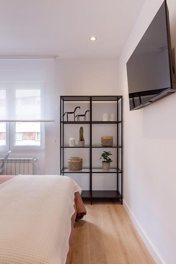 Ah Hostel Room4You Oviedo Vut3026As Εξωτερικό φωτογραφία